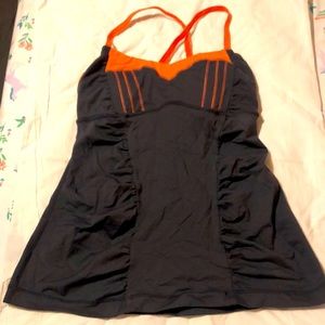 Lulemon top, women XS